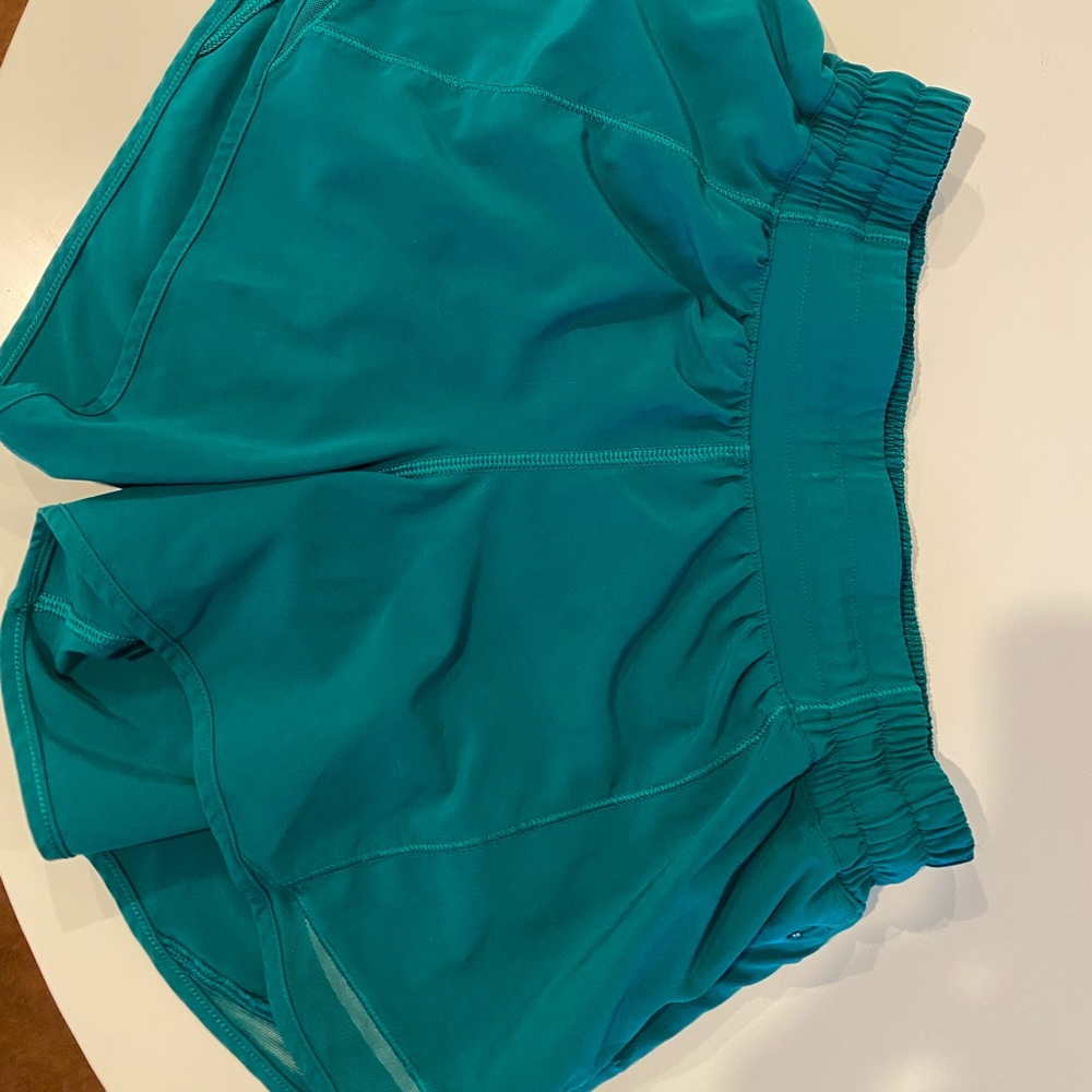 Lululemon Hotty Hot Short 4”